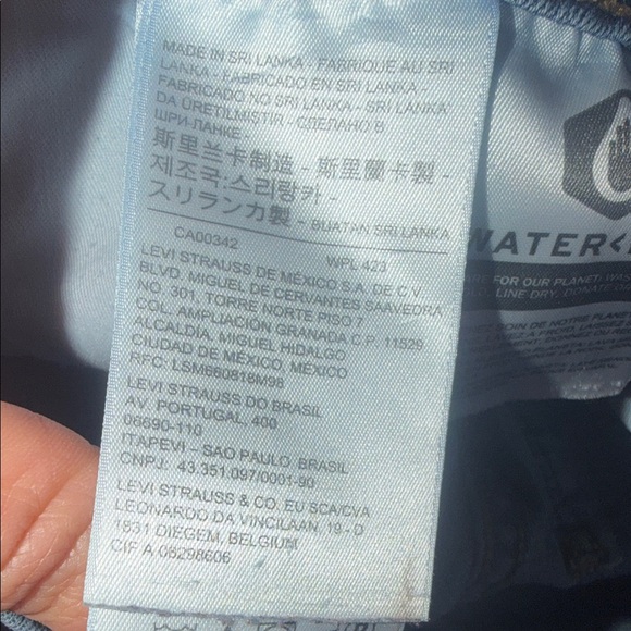 Levi's Skinny Jeans in Medium Blue | 311 SHAPING SKINNY - Picture 8 of 9